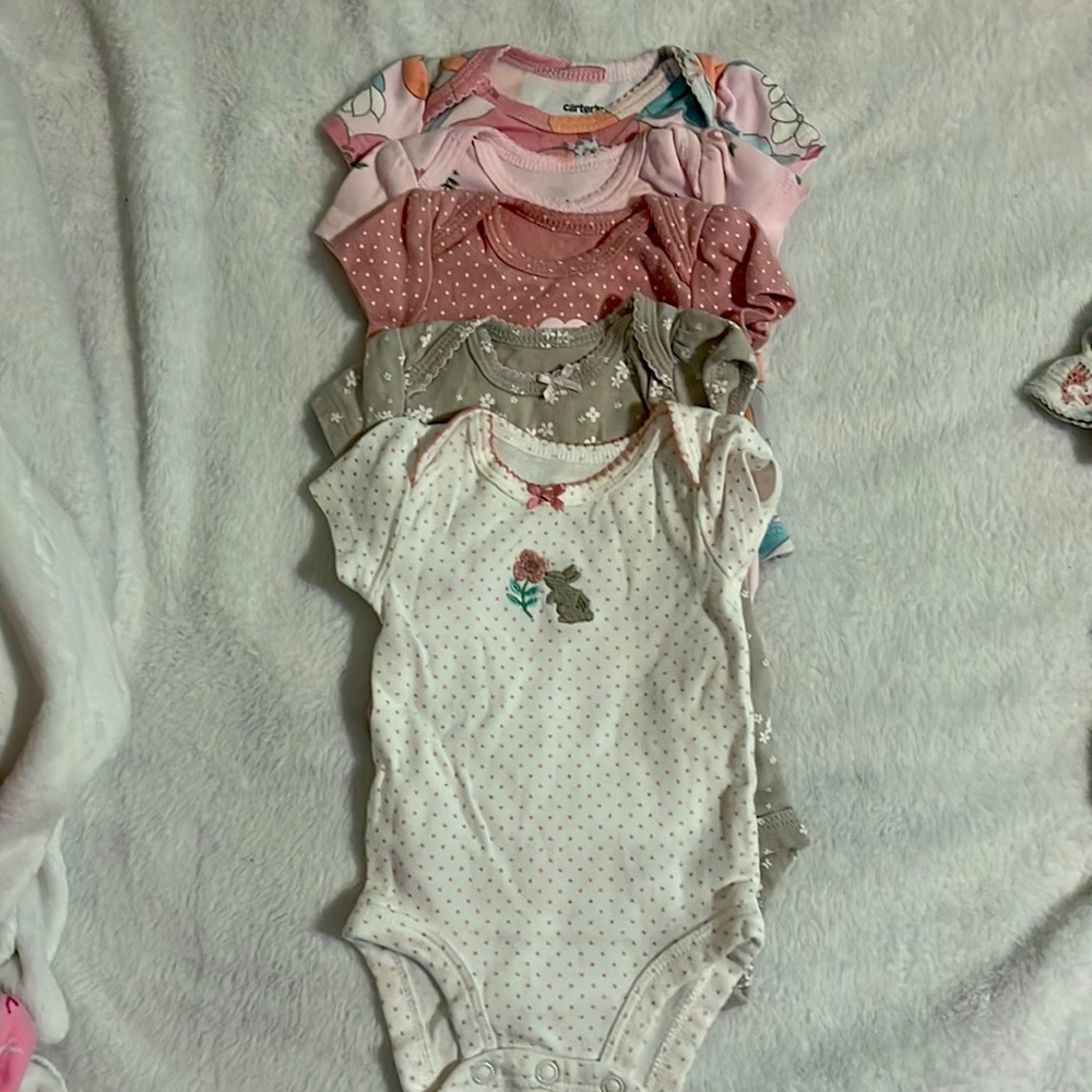 Carter’s 5 pack girl onesie Newborn